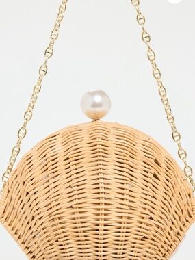 Pamela Munson The Pearl Woven Pearl-Accent Shell Bag in Natural